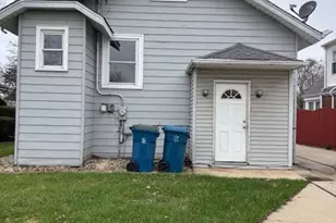 209 S Pick Ave S, Elmhurst, IL 60126 - Photo 2