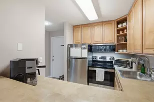 1833 Four Lakes Ave, Lisle, IL 60532 - Photo 6