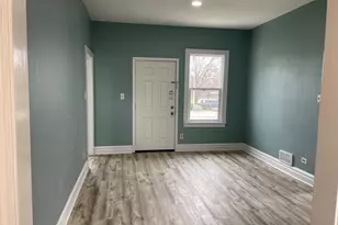 114 E Richmond St, Westmont, IL 60559 - Photo 2