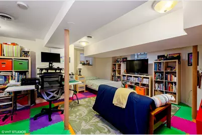 1443 W Highland Avenue, Chicago, IL 60660 - Photo 8
