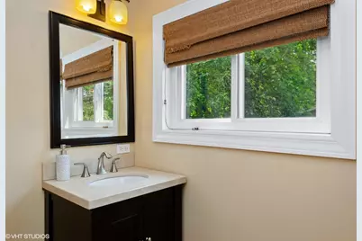 1443 W Highland Avenue, Chicago, IL 60660 - Photo 14
