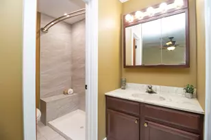 18079 Live Oak Ct, Tinley Park, IL 60477 - Photo 16