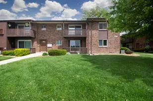 18079 Live Oak Ct, Tinley Park, IL 60477 - Photo 1