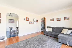 19 W Hattendorf Ave, Roselle, IL 60172 - Photo 12