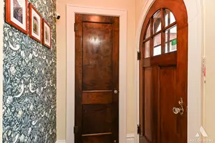 19 W Hattendorf Ave, Roselle, IL 60172 - Photo 8