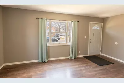 1068 Leith Avenue, Waukegan, IL 60085 - Photo 6