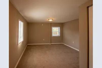 1068 Leith Avenue, Waukegan, IL 60085 - Photo 32