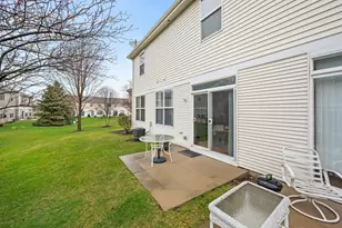 1531 Legacy Dr, Dekalb, IL 60115 - Photo 4