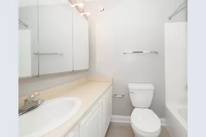 10 E Ontario Street #1904, Chicago, IL 60611 - Photo 6