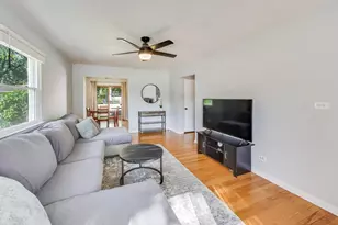 760 S Spring Rd, Elmhurst, IL 60126 - Photo 4