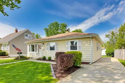 760 S Spring Road, Elmhurst, IL 60126 - Photo 2