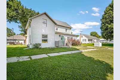 312 N Stanton Street, Davis, IL 61019 - Photo 2