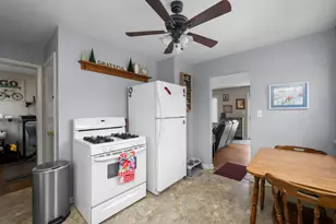 1612 31st Street A, Moline, IL 61265 - Photo 8