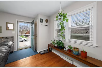 1612 31st Street A, Moline, IL 61265 - Photo 4