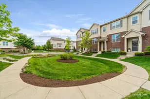 305 Lexington Ln, Rolling Meadows, IL 60008 - Photo 2