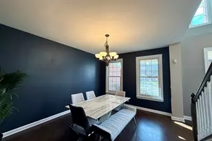 354 Baltimore Dr, Vernon Hills, IL 60061 - Photo 10