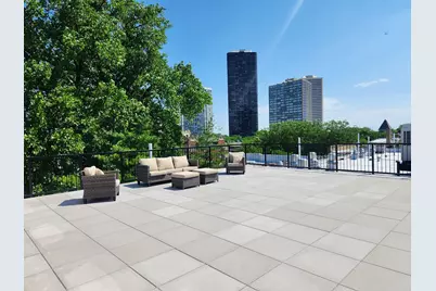 5240 N Winthrop Avenue #413, Chicago, IL 60640 - Photo 2