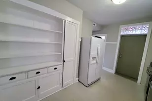 6327 N Oakley Ave, Chicago, IL 60659 - Photo 14