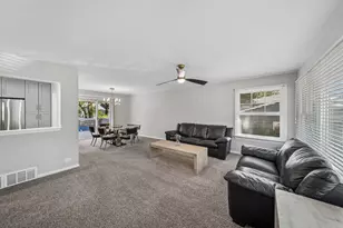 413 Tupelo Ave, Naperville, IL 60540 - Photo 4