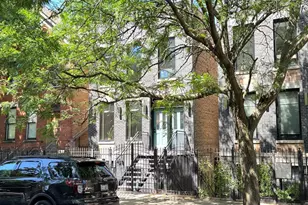 1424 N Bosworth Ave, Chicago, IL 60642 - Photo 1