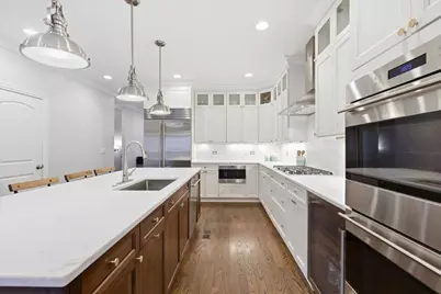 2733 W Agatite Avenue, Chicago, IL 60625 - Photo 10