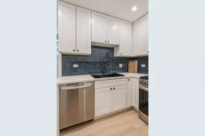 1535 W Estes Avenue #G, Chicago, IL 60626 - Photo 12