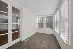 823 Deerfield Rd, Highland Park, IL 60035 - Photo 2