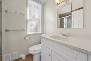 823 Deerfield Rd, Highland Park, IL 60035 - Photo 14