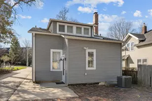 823 Deerfield Rd, Highland Park, IL 60035 - Photo 16