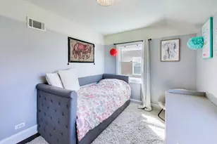 8238 Keystone Ave, Skokie, IL 60076 - Photo 14