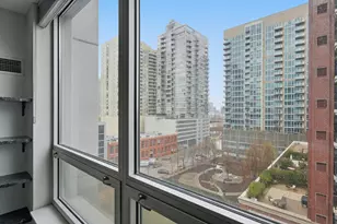 421 W Huron St, Chicago, IL 60654 - Photo 8