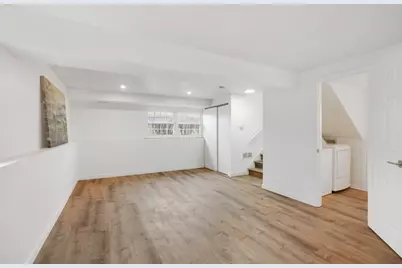 136 Brookwood Court, Vernon Hills, IL 60061 - Photo 18