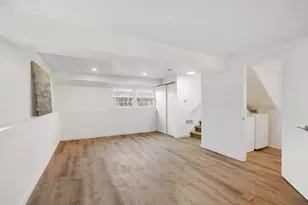 136 Brookwood Ct, Vernon Hills, IL 60061 - Photo 18