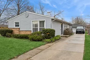 16323 Paulina St, Markham, IL 60428 - Photo 2