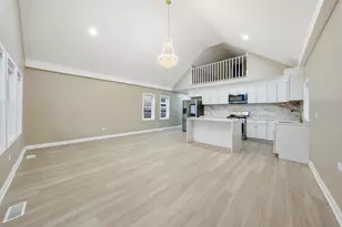 2226 W 51st St, Chicago, IL 60609 - Photo 2