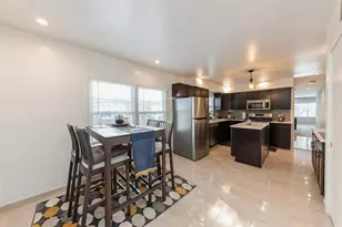 856 E Capri Dr, Palatine, IL 60074 - Photo 2