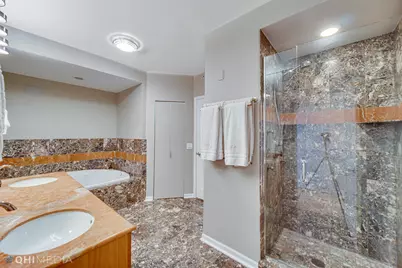 635 N Dearborn Street #1105, Chicago, IL 60654 - Photo 16