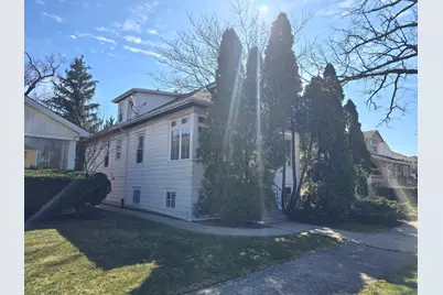 2131 N 76th Court, Elmwood Park, IL 60707 - Photo 2