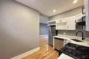 639 W Cornelia Ave, Chicago, IL 60657 - Photo 6