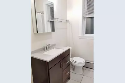 1925 W Belle Plaine Avenue #F, Chicago, IL 60613 - Photo 14