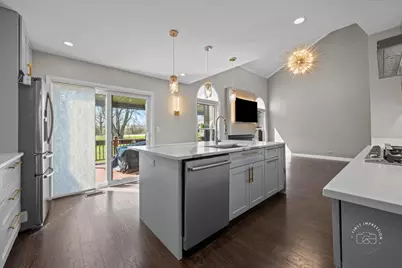 547 Rosebud Drive S, Lombard, IL 60148 - Photo 8