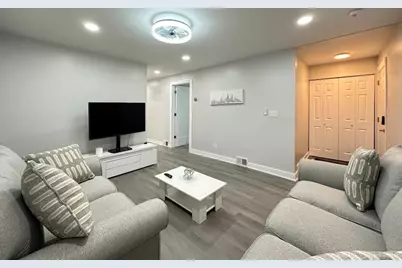 1937 W Grand Avenue #1, Chicago, IL 60622 - Photo 12