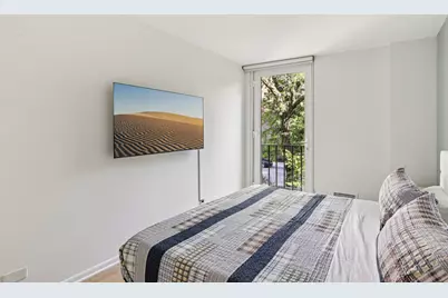 1319 N Sandburg Terrace, Chicago, IL 60610 - Photo 16