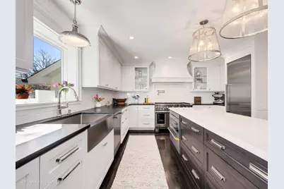 11 W Birchwood Avenue, Hinsdale, IL 60521 - Photo 14