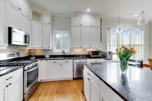 4010 N Clark St, Chicago, IL 60613 - Photo 22