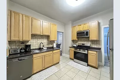 720 N Elizabeth Street #1, Chicago, IL 60642 - Photo 2