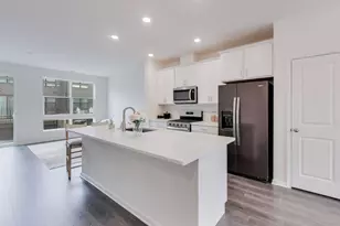 2251 Venture Dr, Schaumburg, IL 60193 - Photo 2