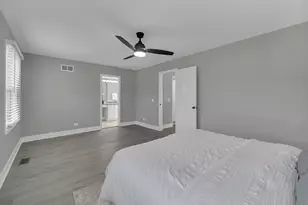 5 Wakefield Ln, Buffalo Grove, IL 60089 - Photo 32