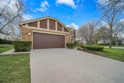 5 Wakefield Lane, Buffalo Grove, IL 60089 - Photo 2