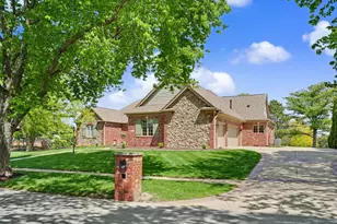 4106 Farhills Dr, Champaign, IL 61822 - Photo 2